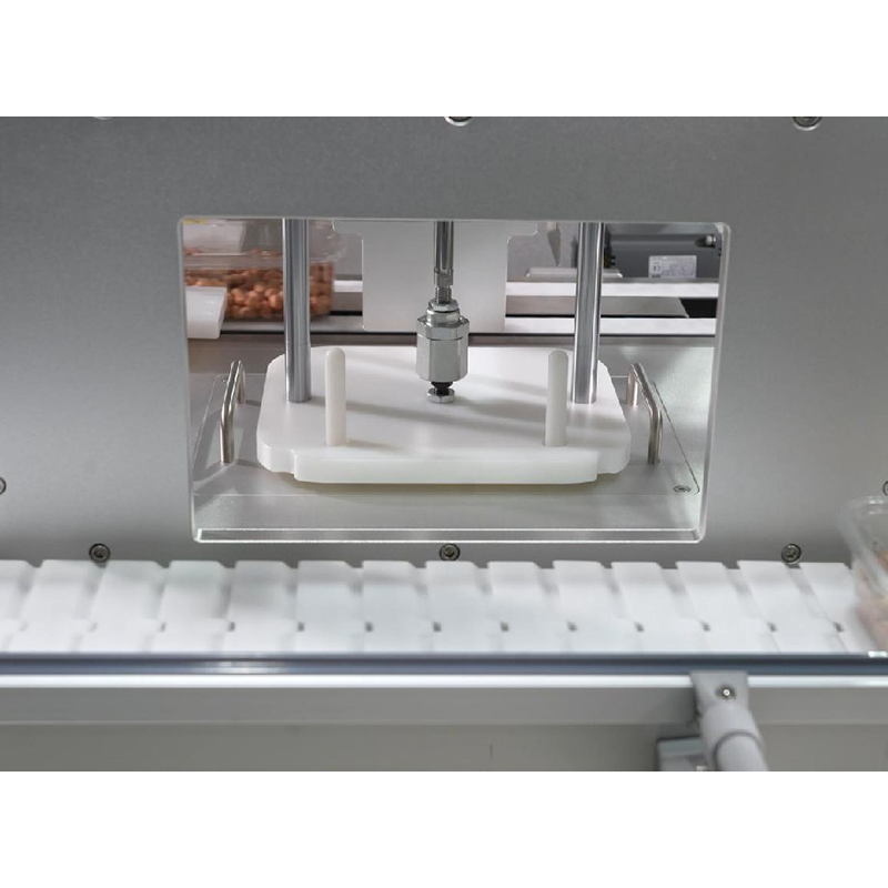 Clamshell Tray Fill Close Machine